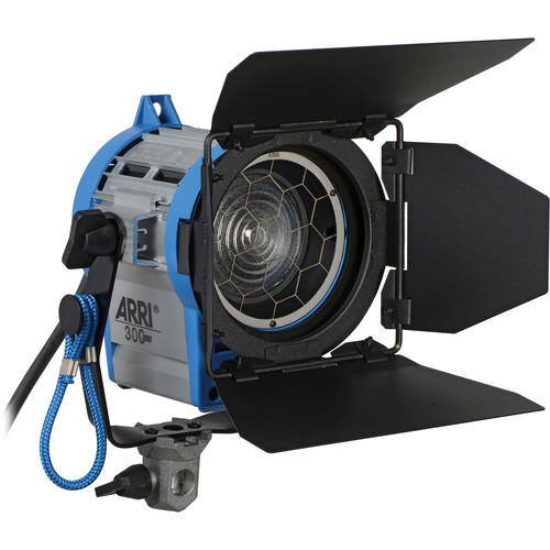 ARRI 300W Plus Tungsten Fresnel (Silver/Blue)