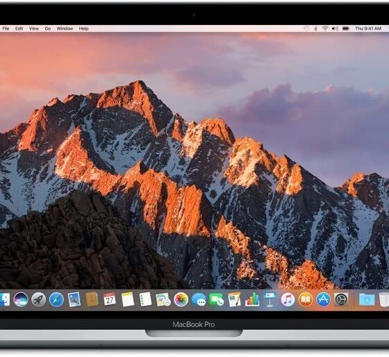 MacBook PRO (13-inch, 2016, Four Thunderbolt 3 ports) / 3.3GHz Dual Core Intel Core i7/16GB Memory